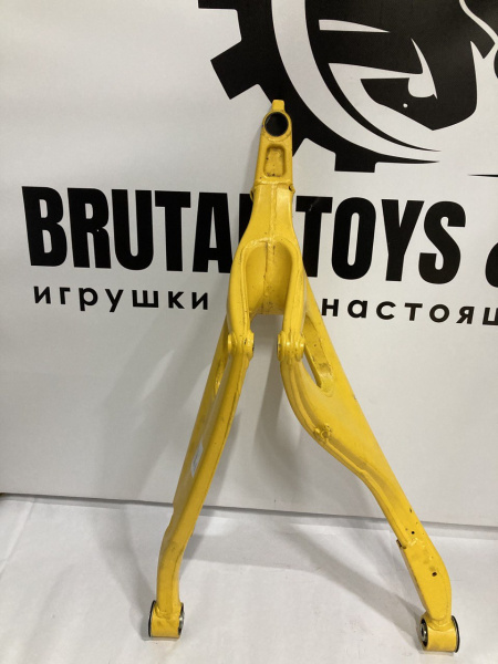 Рычаг передний нижний правый желтый Can-Am BRP Maverick R